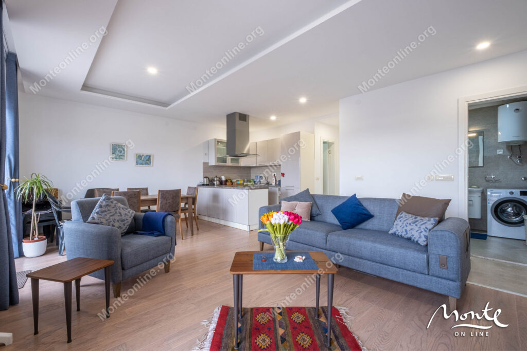 prostornaya kvartira s 2 spalnyami panoramnym vidom na more i bolshoj terrasoj v tivate 06