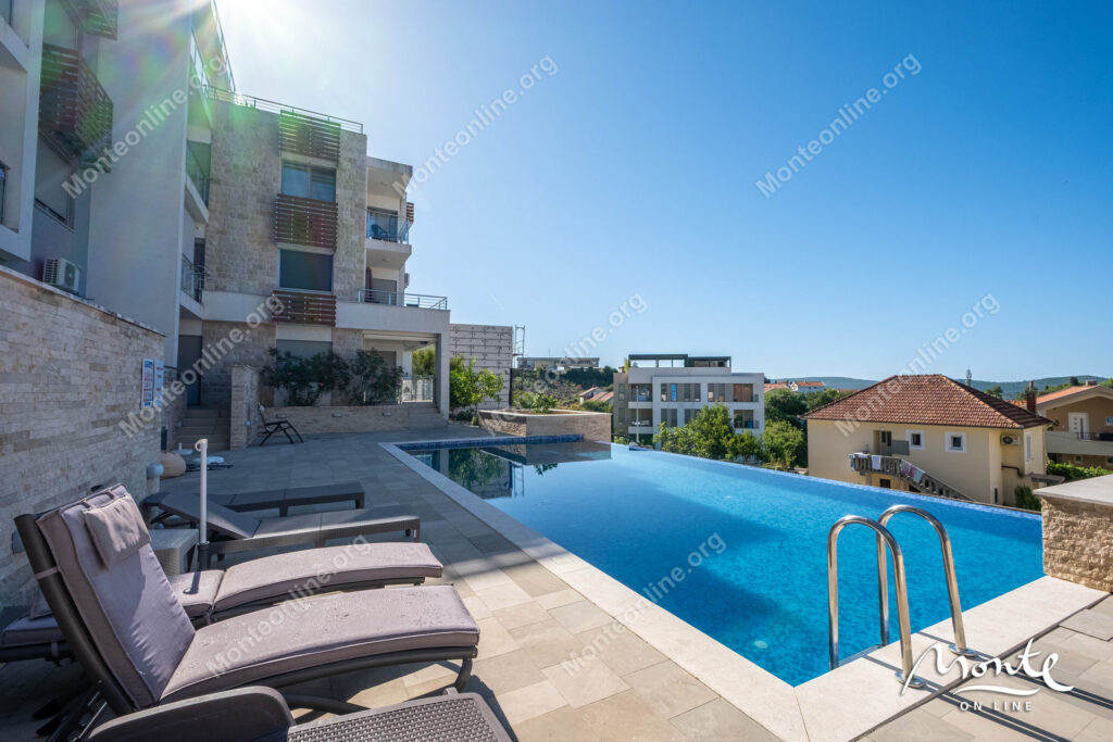 prostornaya kvartira s 2 spalnyami panoramnym vidom na more i bolshoj terrasoj v tivate 23