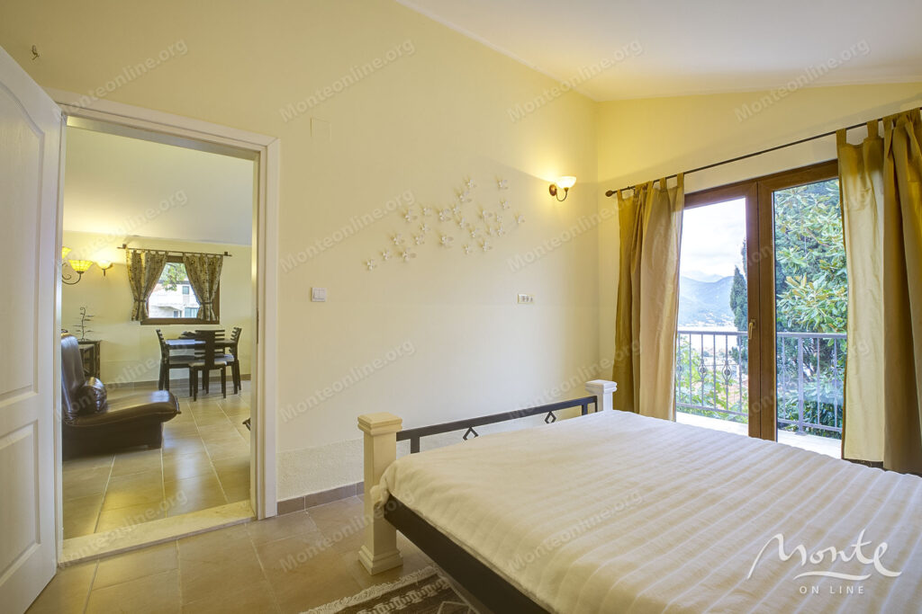 prostornyj dom s vidom na more v biele herczeg novi 20