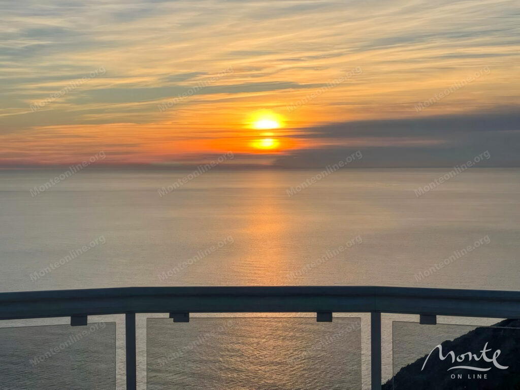 roskoshnyj penthaus s vidom na more 3 spalni bassejn i idealnaya lokacziya 02