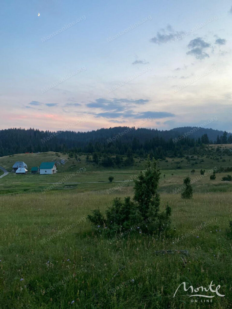 uchastok pod eko i selskij turizm v rajone zhablyaka sinyaevina 05
