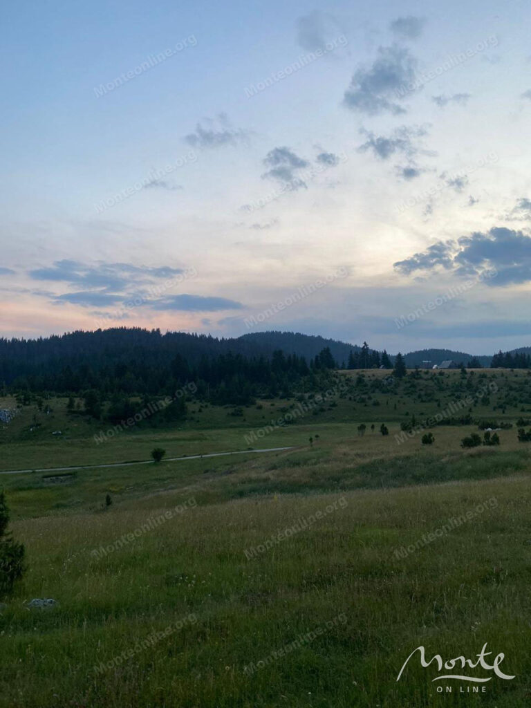 uchastok pod eko i selskij turizm v rajone zhablyaka sinyaevina 06