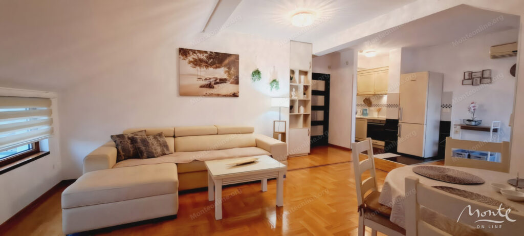 unikalnyj penthaus s 2 spalnyami i bolshoj terrasoj v czentre budvy 05