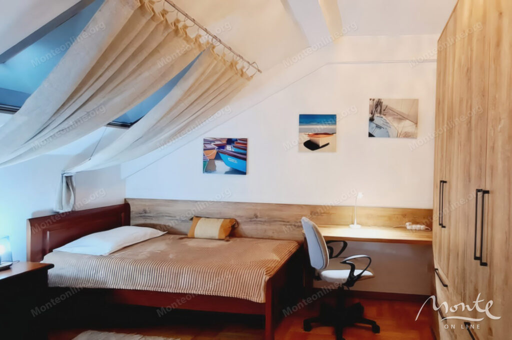 unikalnyj penthaus s 2 spalnyami i bolshoj terrasoj v czentre budvy 08