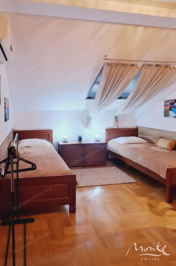 unikalnyj penthaus s 2 spalnyami i bolshoj terrasoj v czentre budvy 09