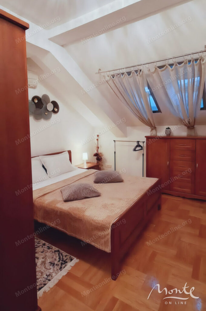 unikalnyj penthaus s 2 spalnyami i bolshoj terrasoj v czentre budvy 14