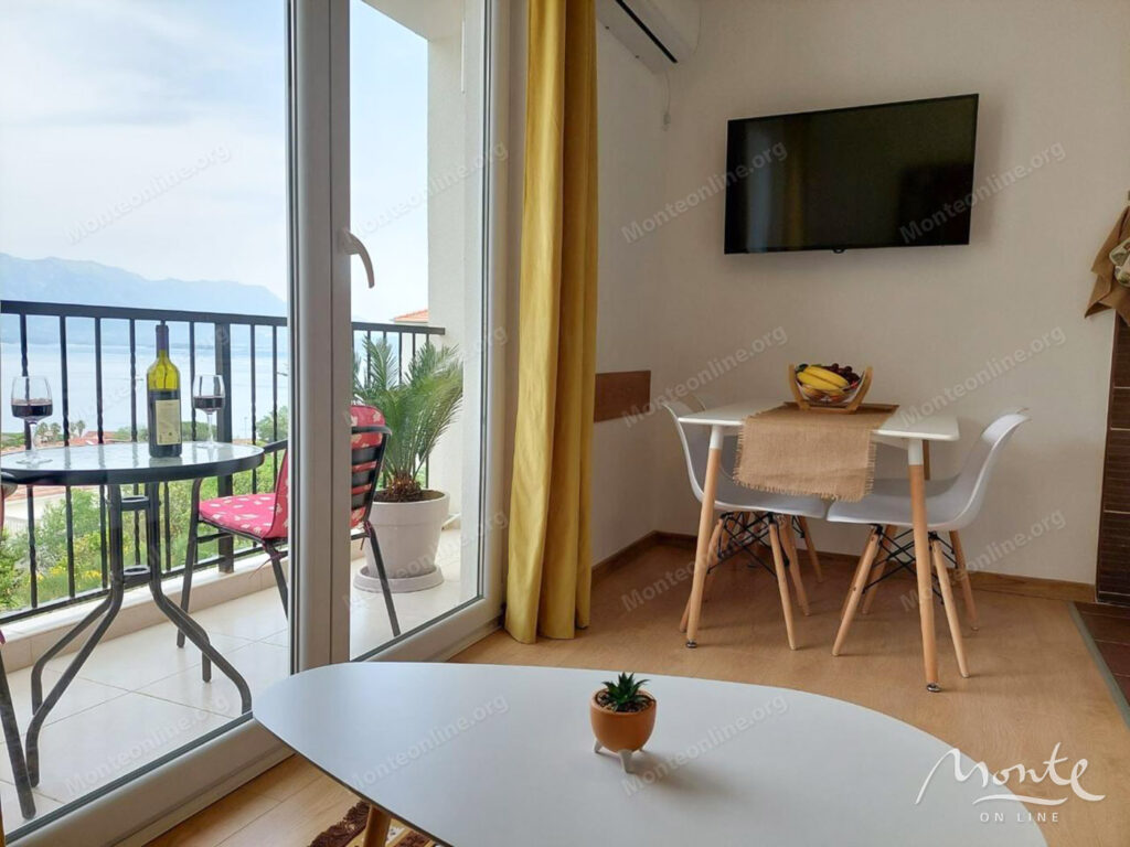 uyutnaya kvartira s 1 spalnej i vidom na more v dzhenovichah herczeg novi 02