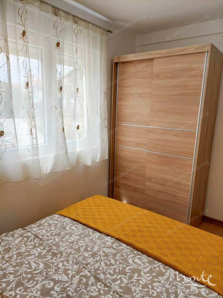 uyutnaya kvartira s 1 spalnej i vidom na more v dzhenovichah herczeg novi 11