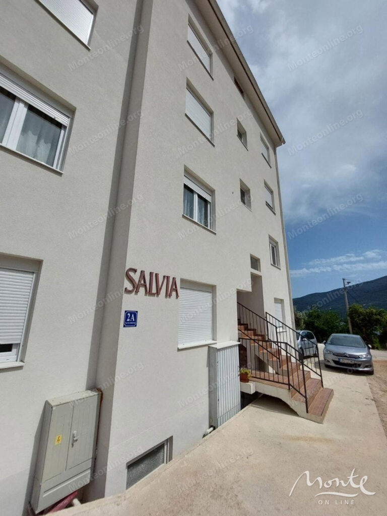 uyutnaya kvartira s 1 spalnej i vidom na more v dzhenovichah herczeg novi 15