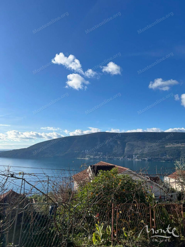 uyutnaya kvartira s 1 spalnej terrasoj i luzhajkoj v herczeg novi 10