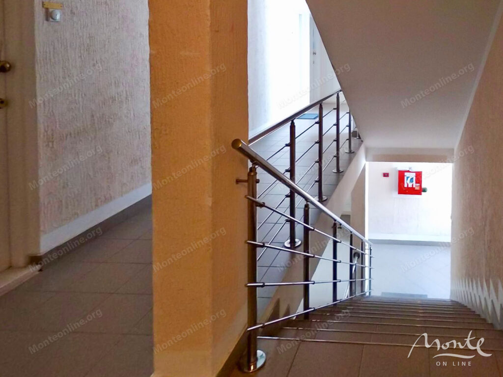 uyutnaya kvartira studiya v tihom rajone petrovacza 08