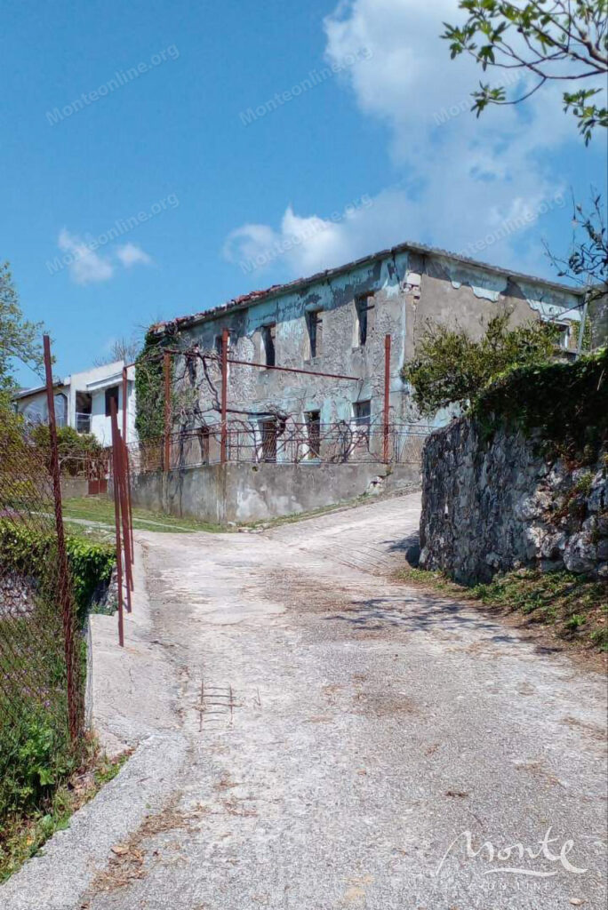 zemelnyj uchastok nedaleko ot bara napravlenie ulczin 05