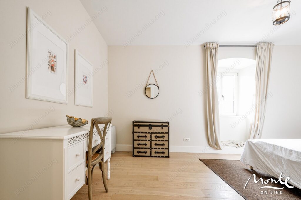 elitnyj kamennyj osobnyak na 1 linii morya v dobrote kotor 38