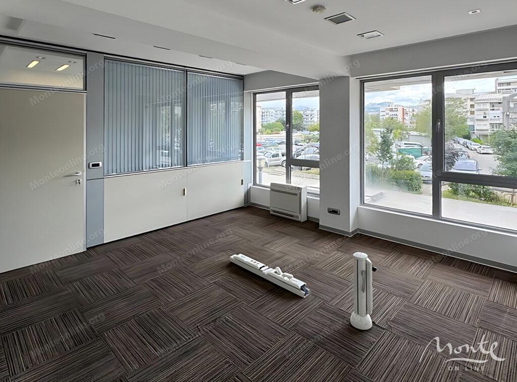 kommercheskoe pomeshhenie v odnoj iz samyh ozhivlyonnyh delovyh lokaczij podgoriczy 01