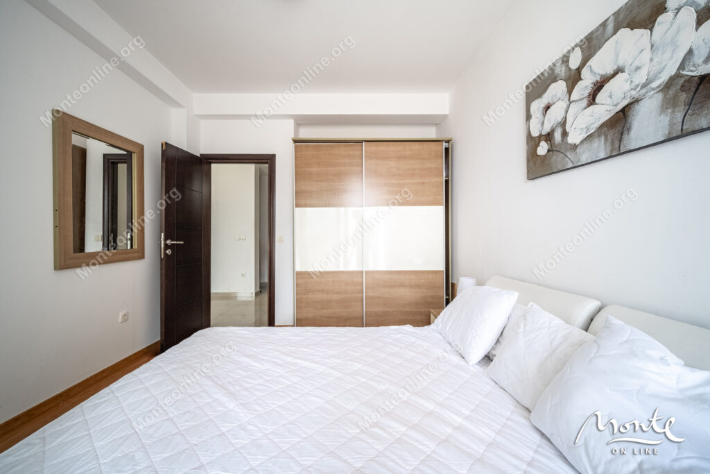 kvartira s 1 spalnej v dobrote s vidom na more i prostornoj terrasoj 16