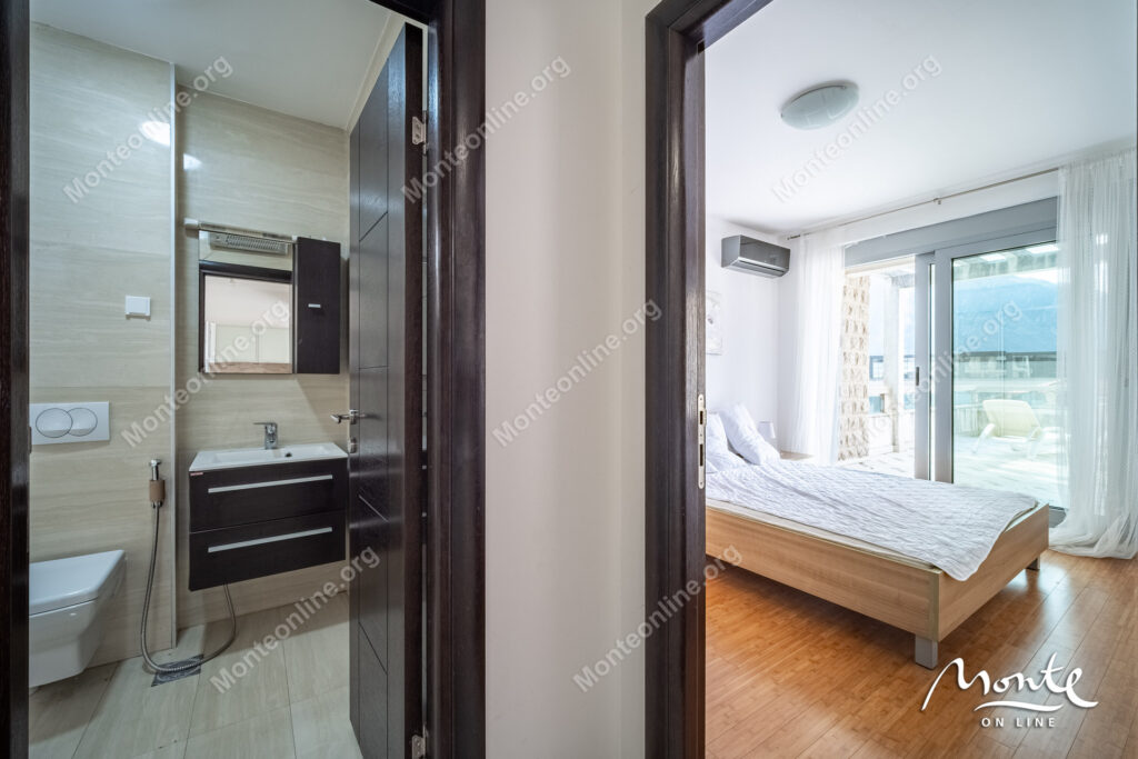 kvartira s 1 spalnej v dobrote s vidom na more i prostornoj terrasoj 17