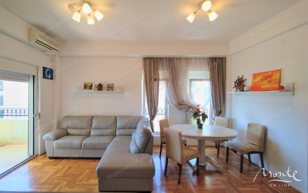 kvartira s 1 spalnej v klubnom dome s bassejnom v budve 04