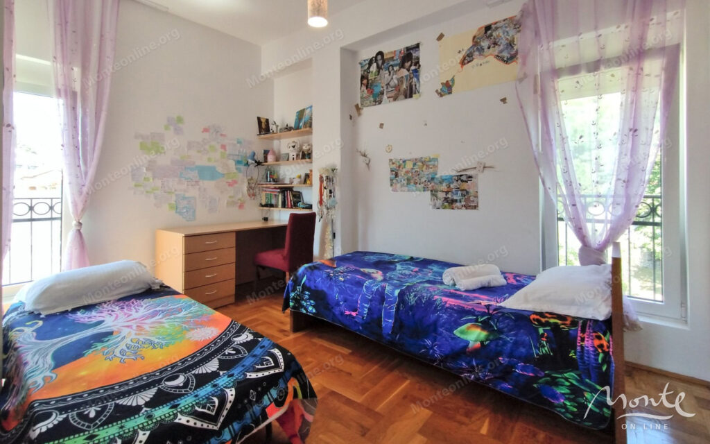 kvartira s 1 spalnej v klubnom dome s bassejnom v budve 11