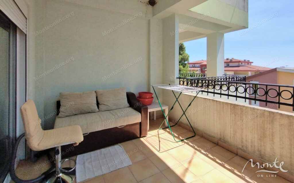 kvartira s 1 spalnej v klubnom dome s bassejnom v budve 20