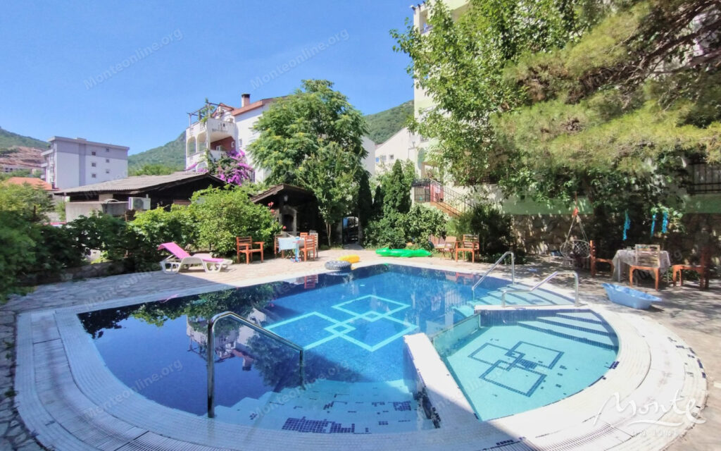 kvartira s 1 spalnej v klubnom dome s bassejnom v budve 25