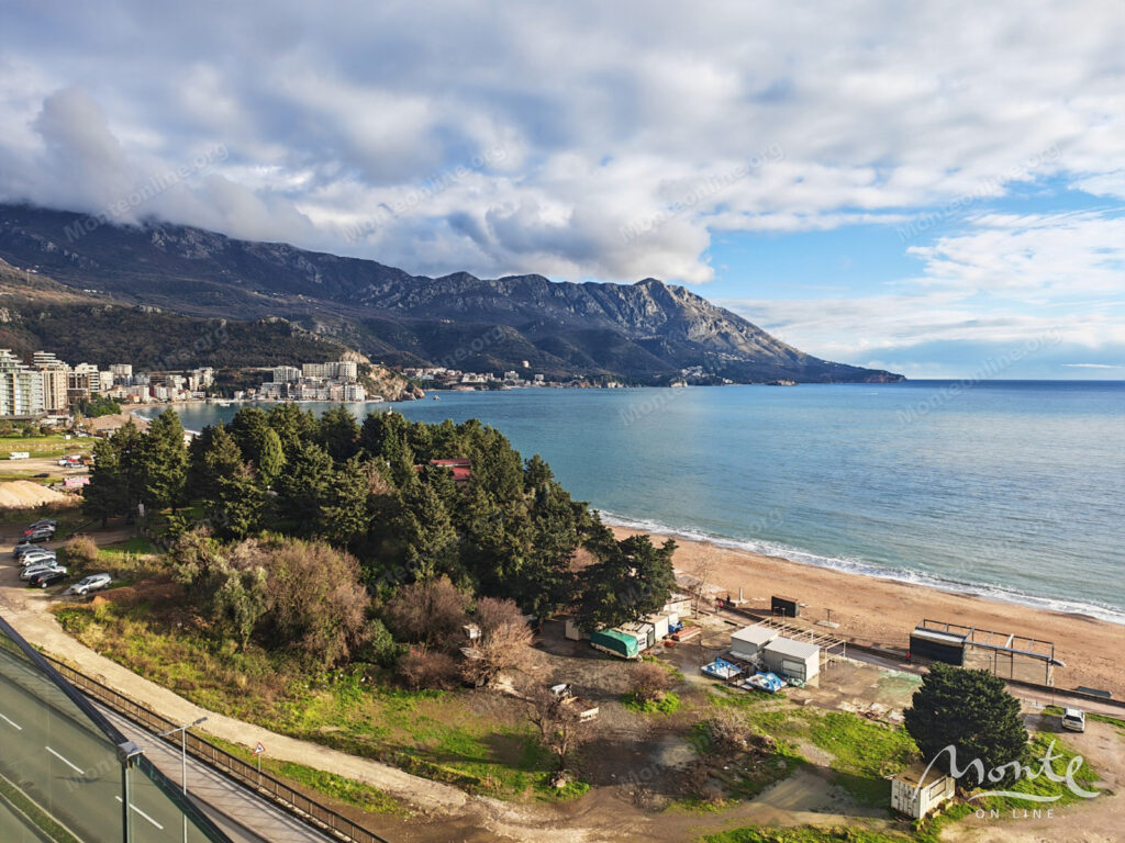 kvartira s 2 spalnyami v 150 m ot morya naprotiv otelya splendid bechichi 19