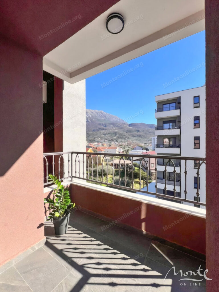 kvartira s 2 spalnyami v novom komplekse s bassejnom v prigorode bara cheluga 12