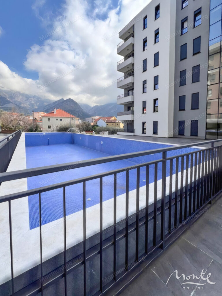 kvartira s 2 spalnyami v novom komplekse s bassejnom v prigorode bara cheluga 15