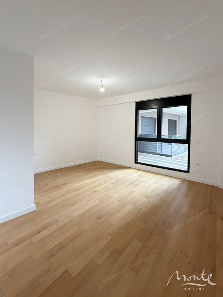 lyuks kvartira s 1 spalnej v samom czentre bara 600 m do morya 03