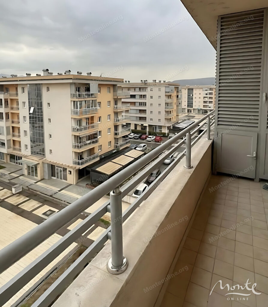 meblirovannaya kvartira s 1 spalnej v city kvart podgoricza 07