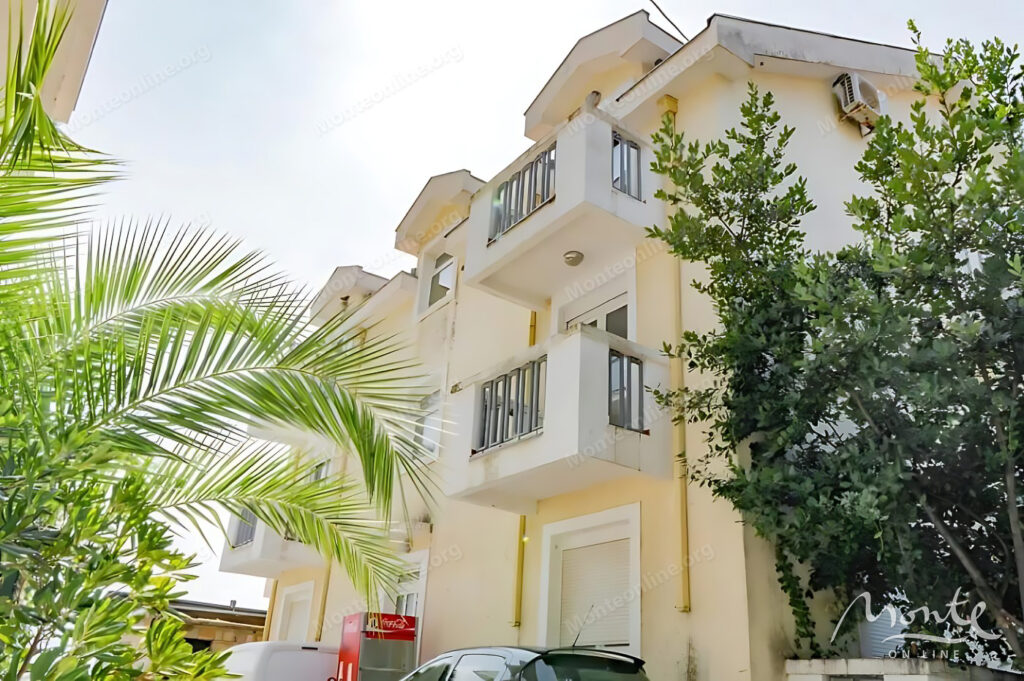 mini otel na pervoj linii morya v dzhenovichah 01