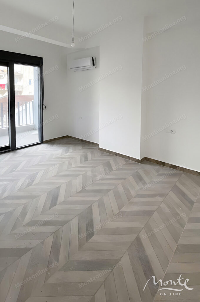 novaya kvartira s 1 spalnej v budve 200 metrov ot morya 02