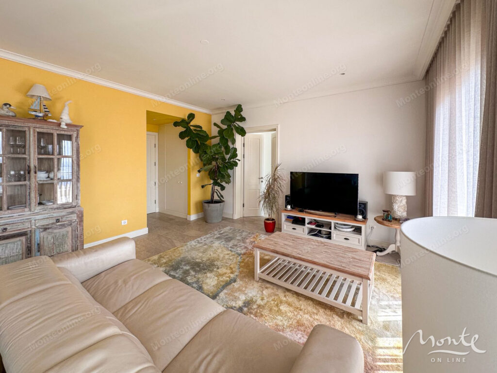 prostornaya elegantnost s vidom na million apartamenty v marina village lustica bay 03