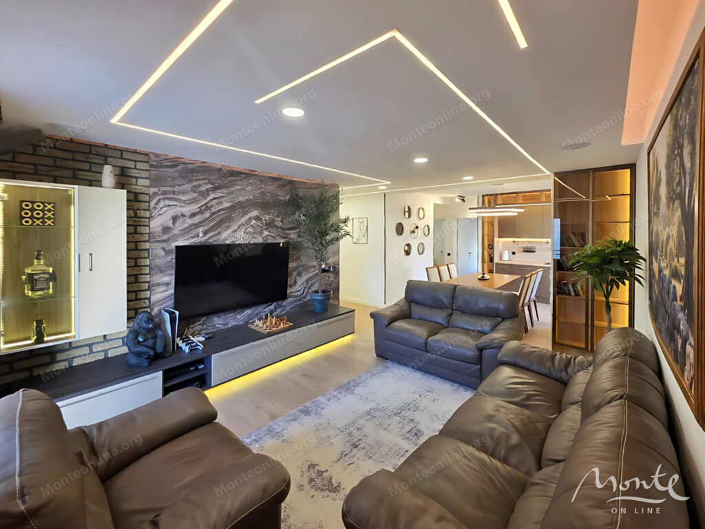 Luksuzni trosobni stan 300 metara od mora u Bečićima 02