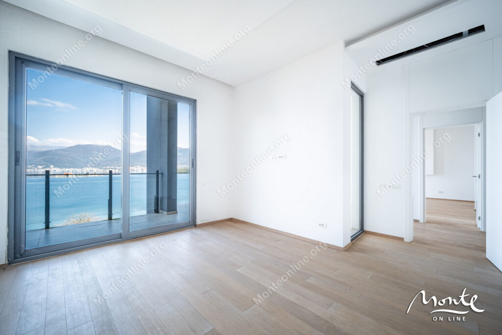 roskoshnaya villa na pervoj linii morya v krashichi tivat 21