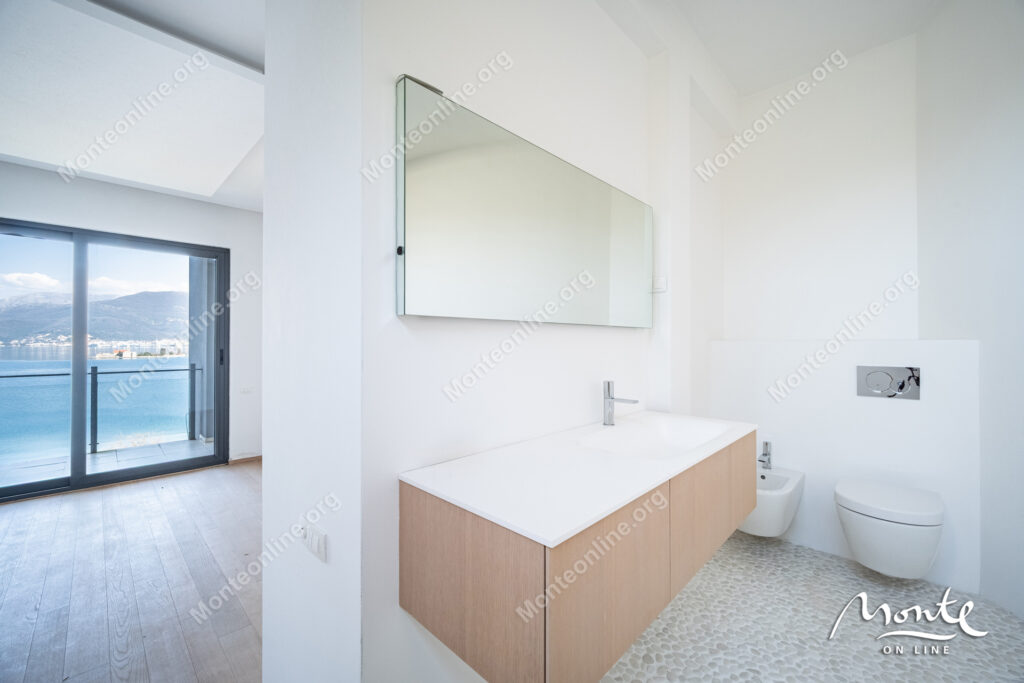 roskoshnaya villa na pervoj linii morya v krashichi tivat 22