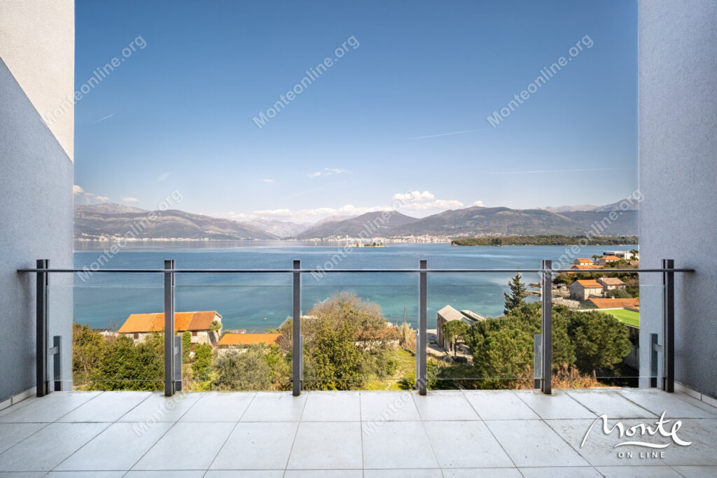 roskoshnaya villa na pervoj linii morya v krashichi tivat 24