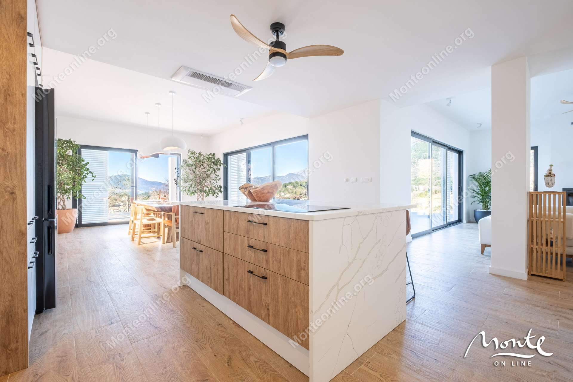 Willa 3 pokoi 240 m² Tivat, Czarnogóra