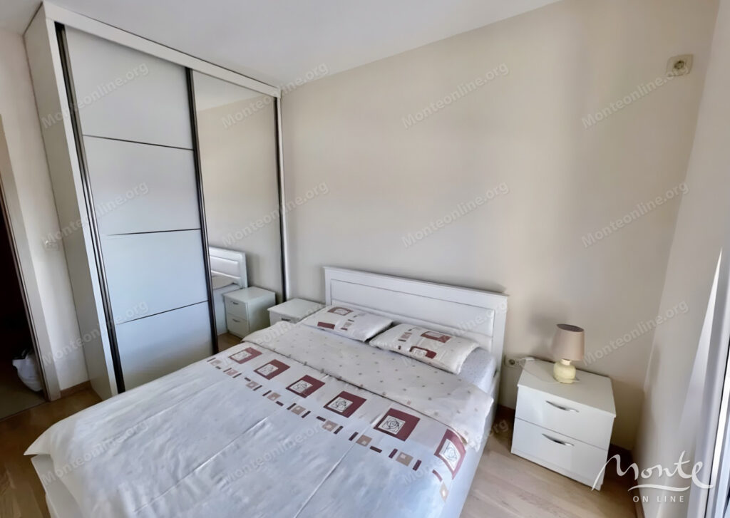 stilnaya kvartira s 1 spalnej v czentre podgoriczy 03