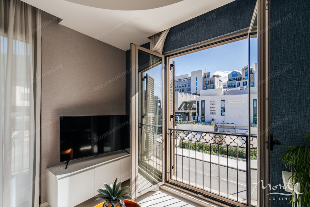 stilnaya kvartira s 1 spalnej v sovremennom zhilom komplekse v tivate 06