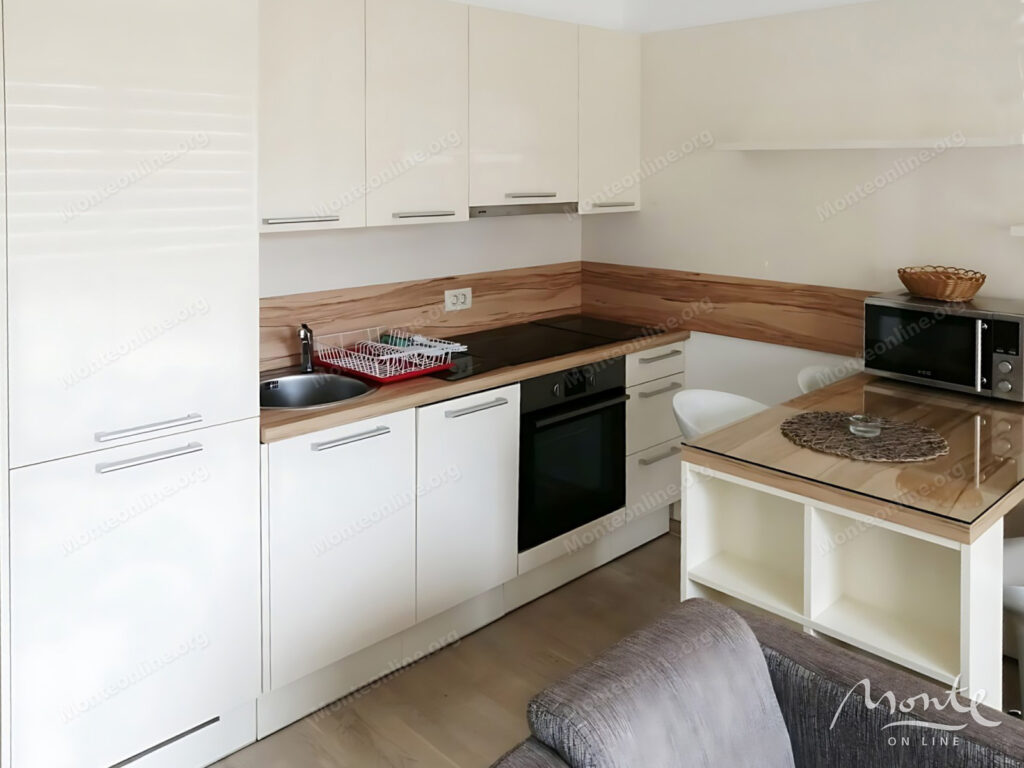 uyutnaya kvartira c 1 spalnej v czentre budvy 02