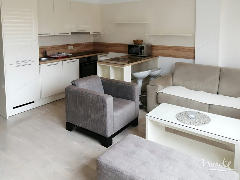 uyutnaya kvartira c 1 spalnej v czentre budvy 03