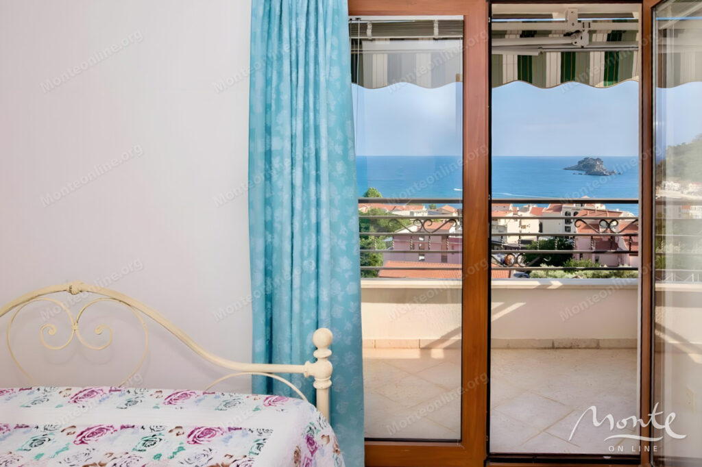 kvartira s 1 spalnej s panoramnym vidom na more v gorode petrovacz 06