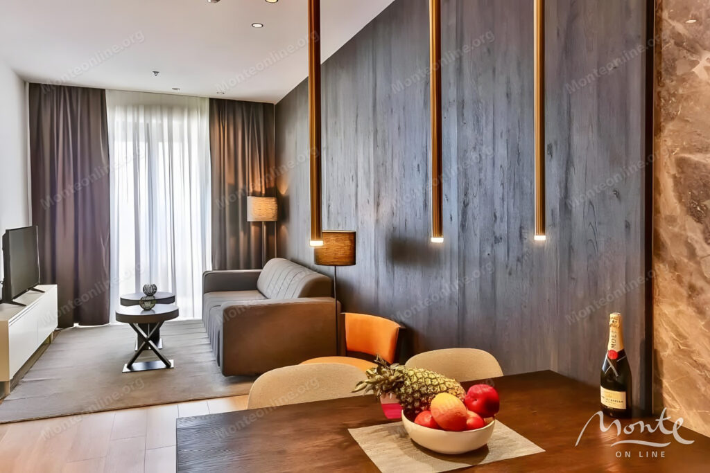 kvartira s 1 spalnej s vidom na more na pervoj linii v rafailovichah 04