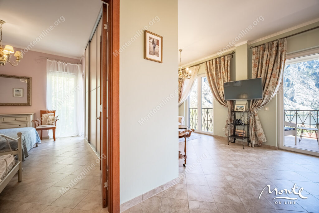 panoramnyj apartament s 1 spalnej v komplekse s bassejnom orahovacz 18