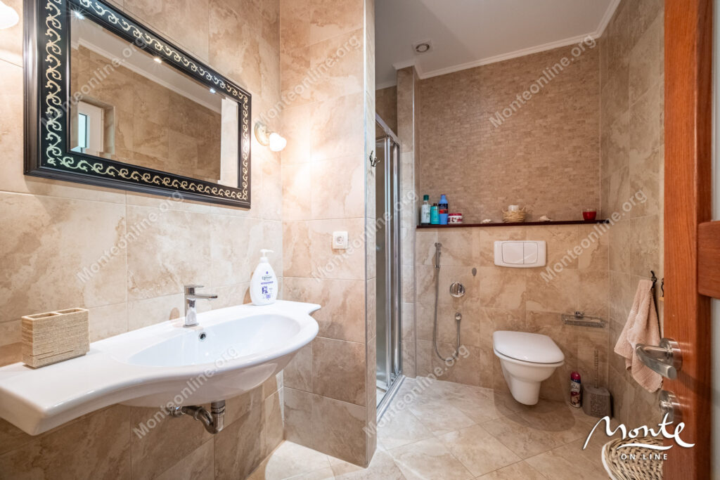 panoramnyj apartament s 1 spalnej v komplekse s bassejnom orahovacz 30