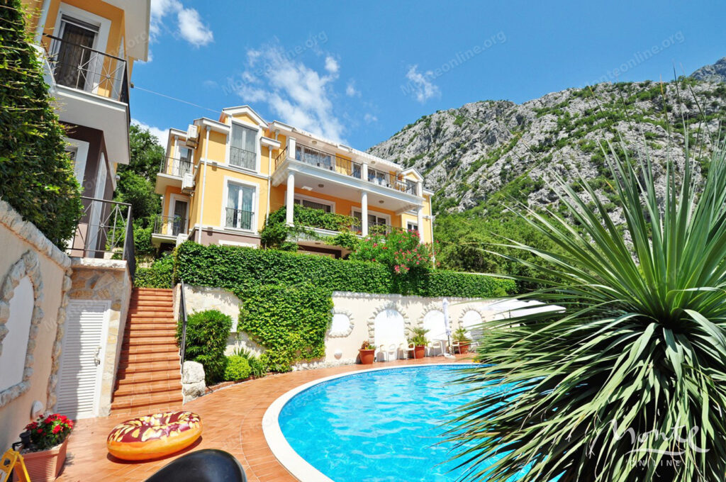 panoramnyj apartament s 1 spalnej v komplekse s bassejnom orahovacz 42