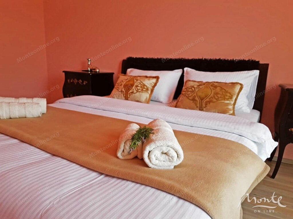 prostornyj 2 etazhnyj dom s bassejnom v herczeg novi 13