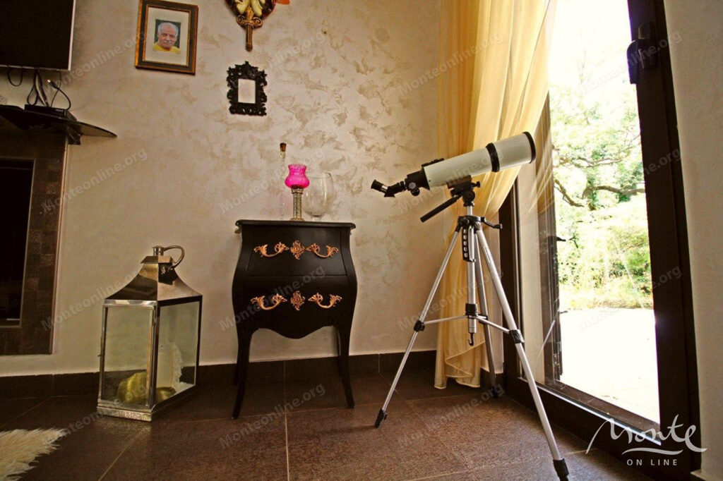 prostornyj 2 etazhnyj dom s bassejnom v herczeg novi 14