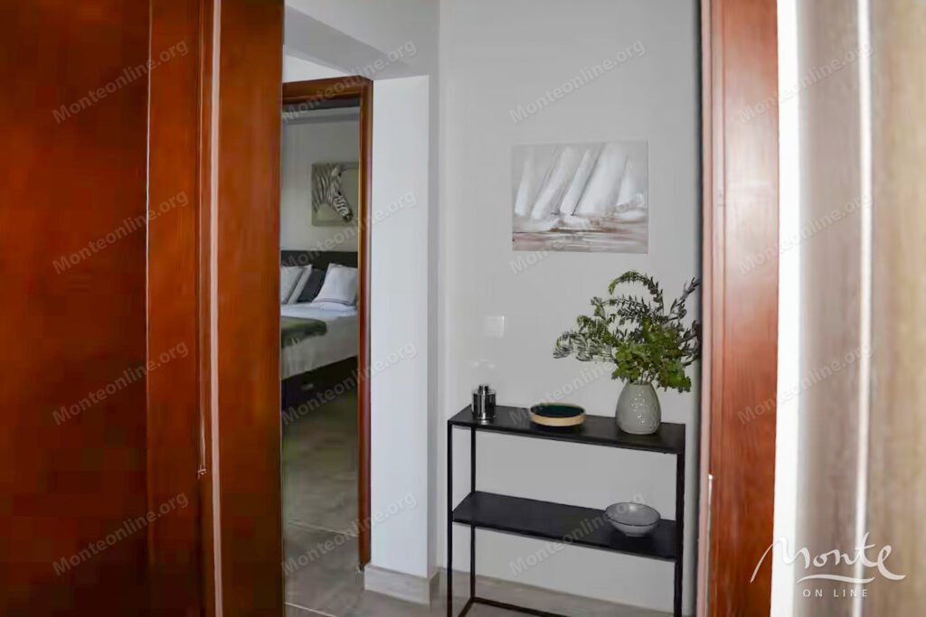 Luksuzni apartman sa 2 spavaće sobe i panoramskim pogledom na zaliv i Porto Montenegro 21