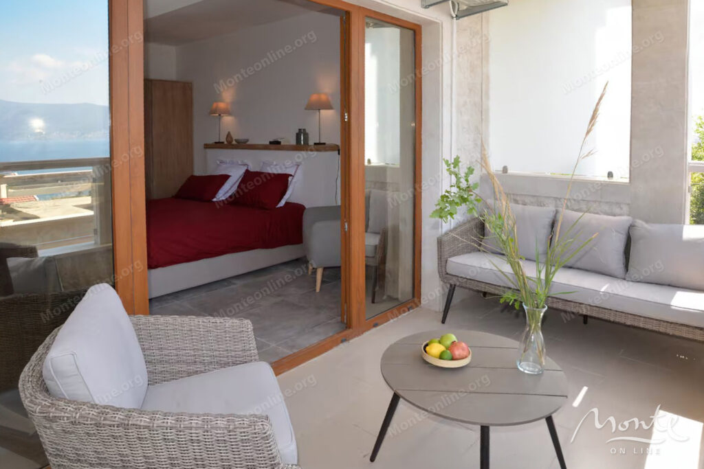 Luksuzni dvosobni apartman sa panoramskim pogledom na zaliv i Porto Montenegro 24